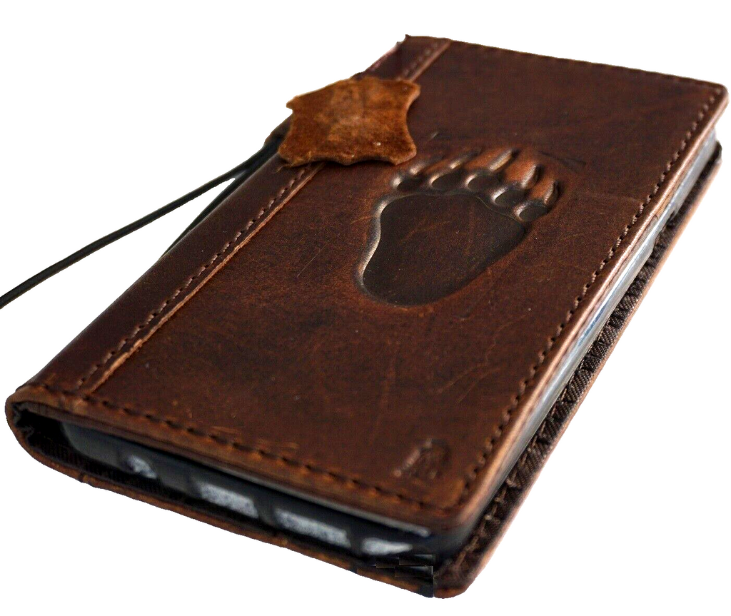 DavisCase genuine leather wallet phone case for iPhone 11-15 Pro Max, vintage handcrafted with bear paw design and credit card slots