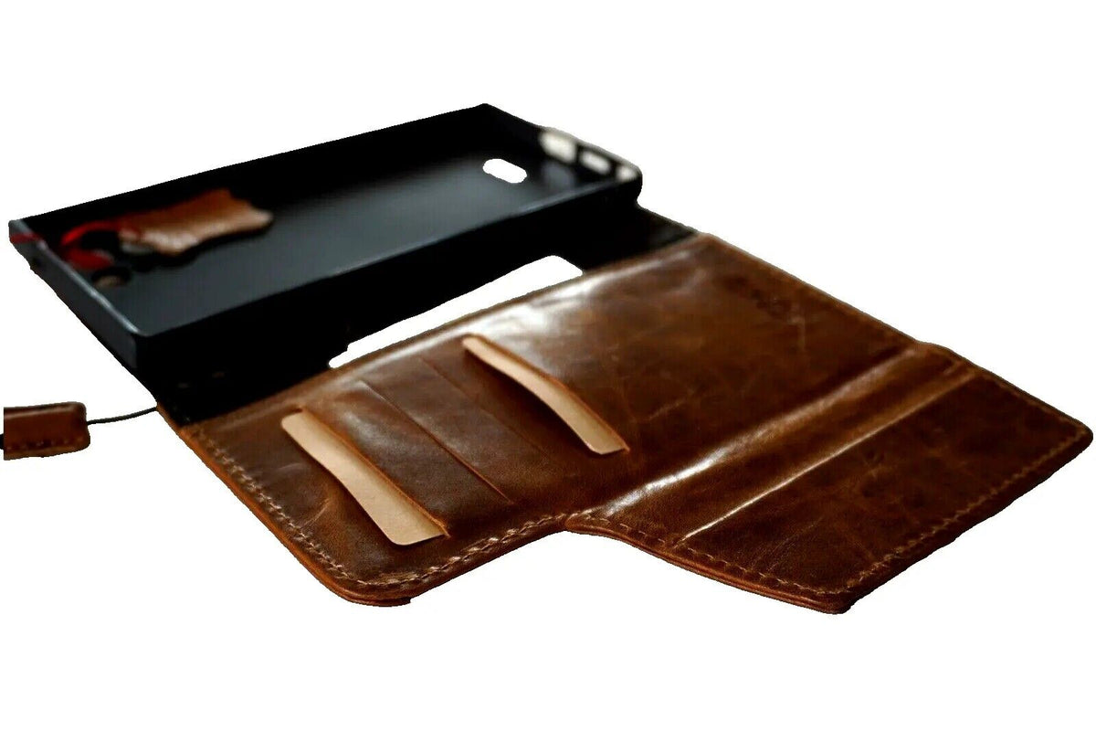 Handmade genuine leather Samsung Galaxy S24 Ultra case with magnetic closure, rubber holder, and wireless charging compatibility.