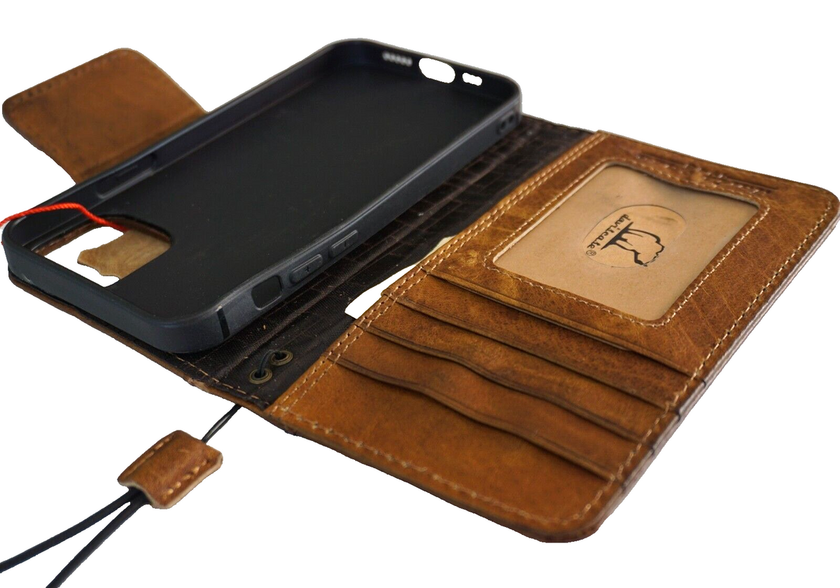 Handmade genuine leather phone case for Galaxy S24, S25, Fold 4-7 Ultra, Note, Edge Plus by DAVISCASE with wallet and magnetic closure.