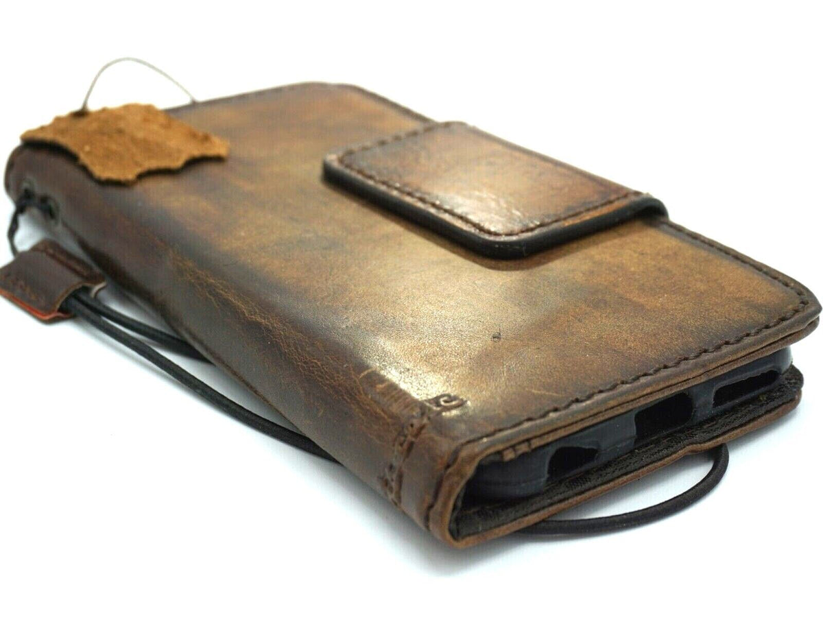 Handmade genuine leather phone case for Samsung Galaxy S21 to S26, Galaxy Note, Fold, and Edge models by DAVISCASE.