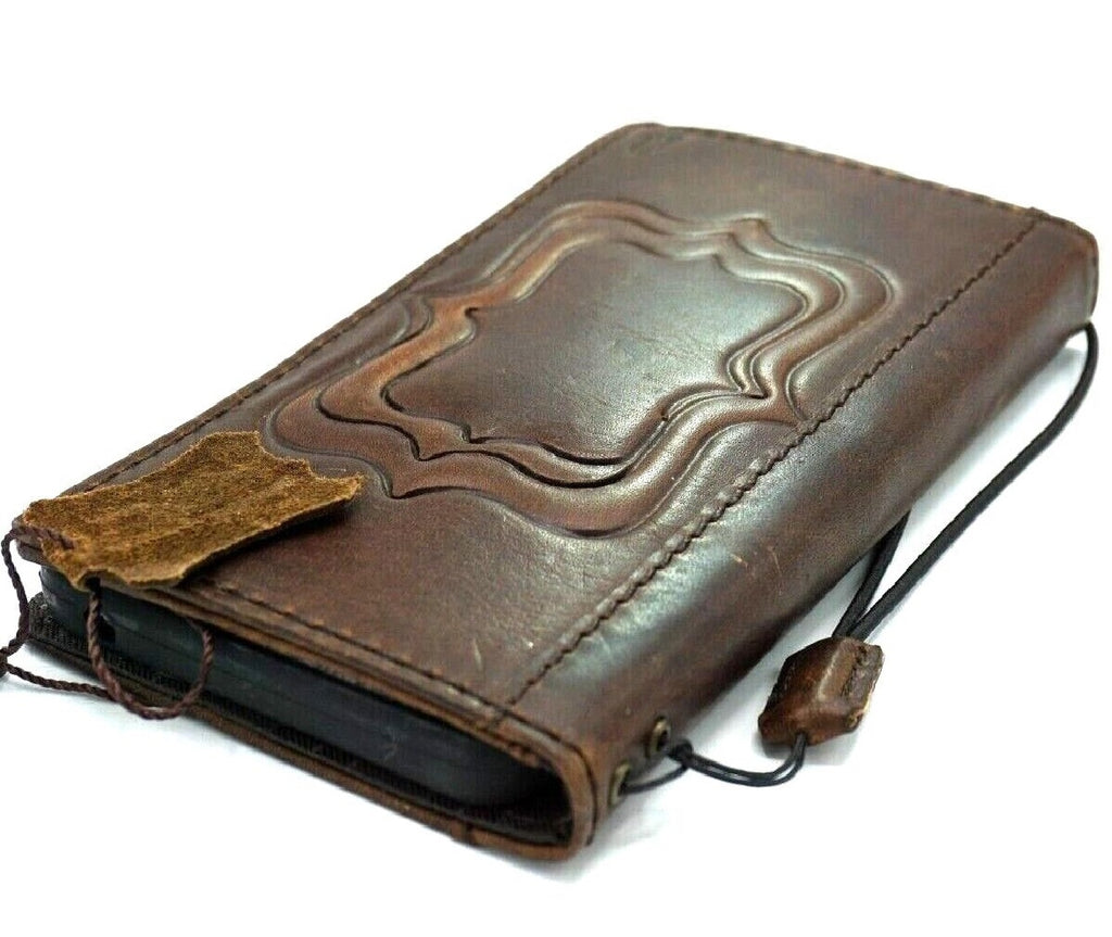 Handmade genuine leather wallet phone case for Galaxy Z Fold 3-7 by DAVISCASE, featuring vintage embossing and craft detailing.