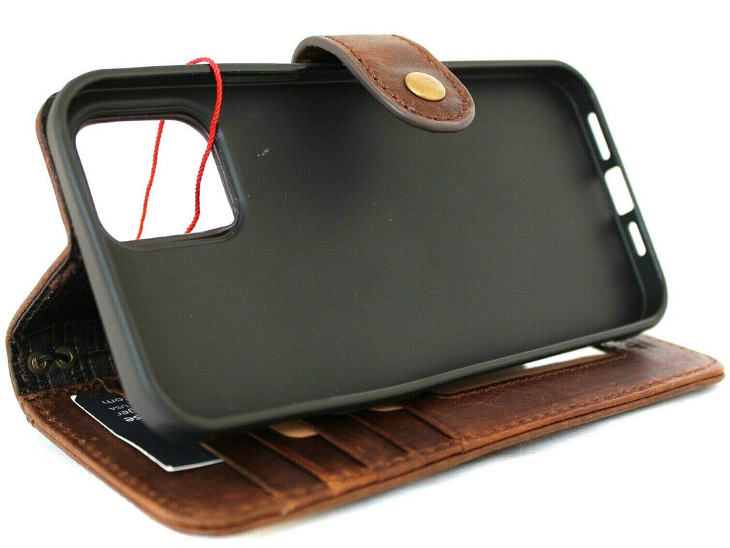 Handmade genuine leather Galaxy Z Fold wallet case with window slot, designed by DAVISCASE for models 3 to 8, in luxury style.