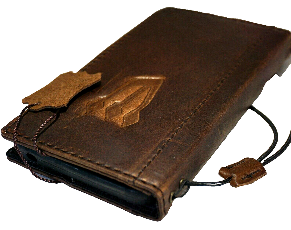 Handmade genuine leather phone case for iPhone 11-15 Pro Max, vintage style wallet cover with craft details from DAVISCASE.