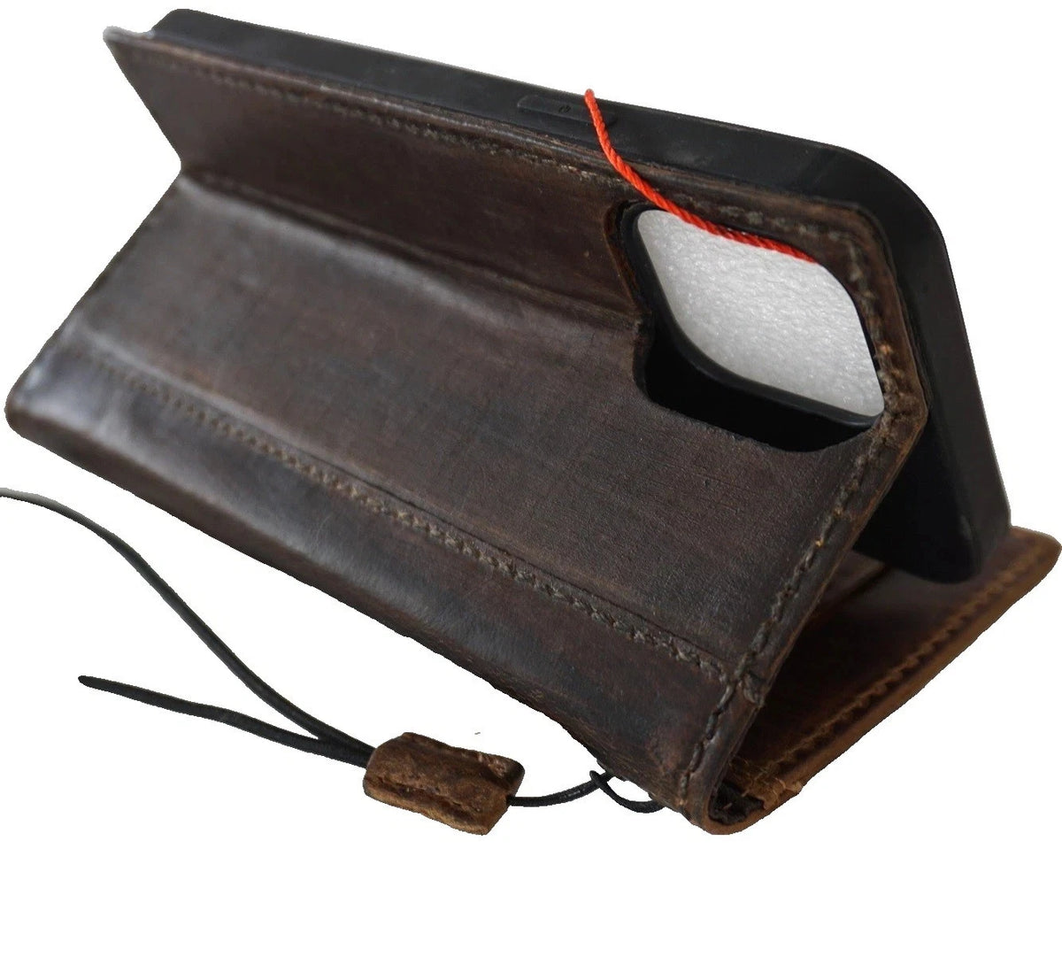 Genuine leather Bible-style wallet case for Google Pixel 10, 9, 8, 7 Pro XL by DAVISCASE, featuring full grain leather and card slots.