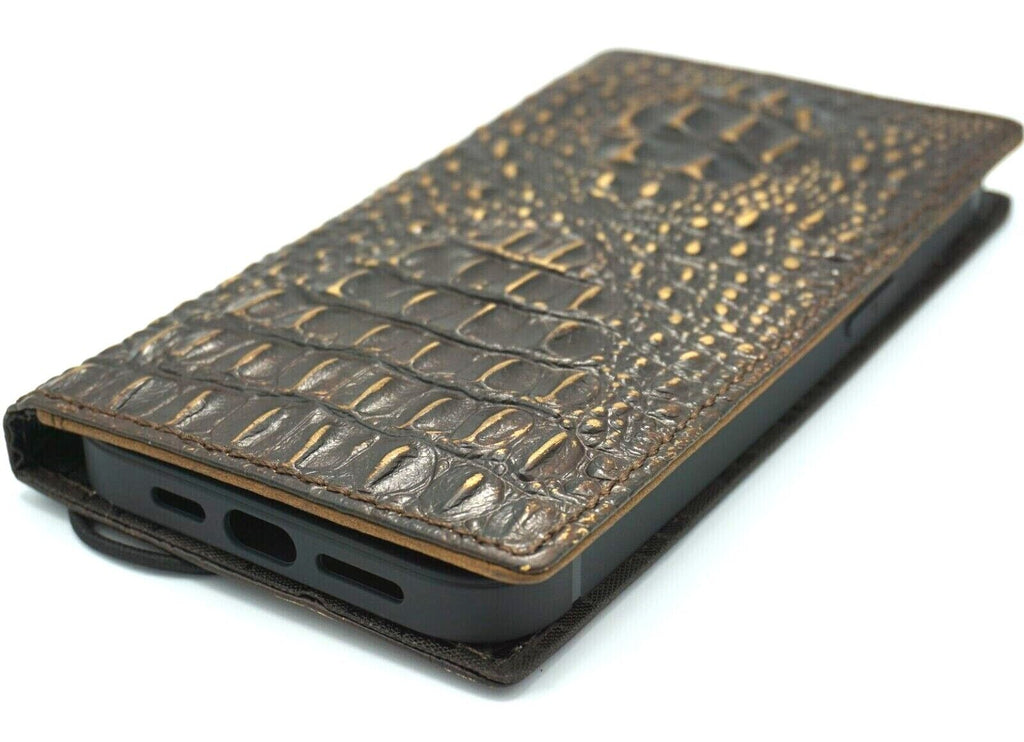 DavisCase genuine leather phone case with vintage crocodile style for Galaxy and Note series, featuring wallet and edge protection.