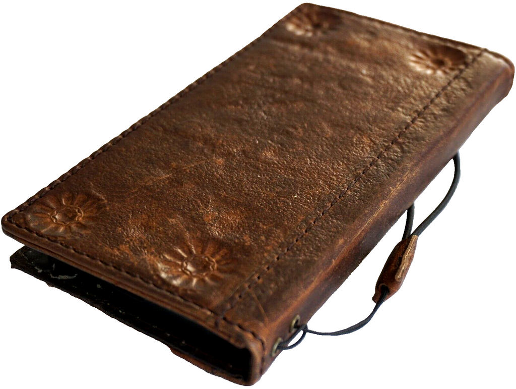 Handmade genuine leather phone case for iPhone 11-18 Pro Max, rustic vintage style with credit card slots and wallet design by DAVISCASE.