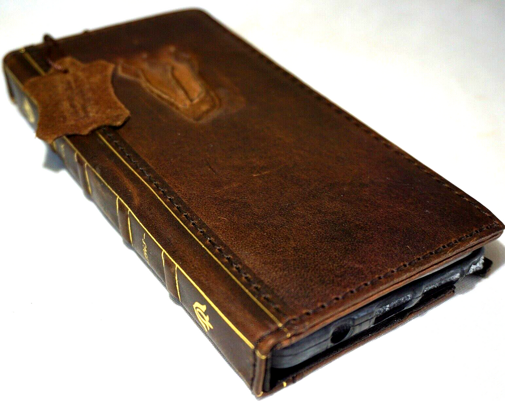Handmade genuine leather phone case for iPhone 11-15 Pro Max, vintage style with card slots, crafted by DAVISCASE.