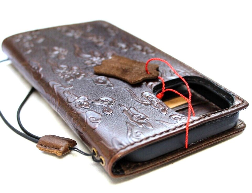 Handmade genuine leather phone case for Samsung Galaxy S21, S22, S23, S24 Ultra, A13, A71, and Note models with vintage art wallet design.