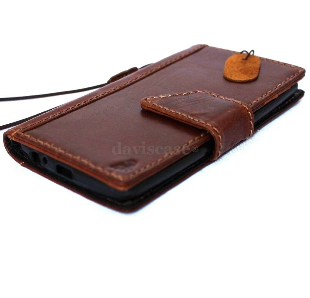 Light brown genuine Italian vintage leather phone case for LG G3, handmade slim wallet cover with magnetic closure.