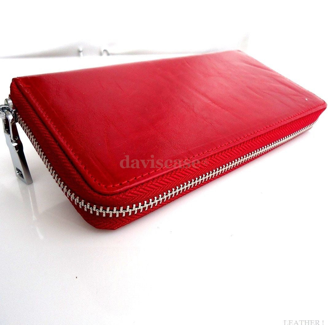 Red genuine leather women's tote wallet with zipper, coin pocket, and credit card slots by DAVISCASE, featuring a stylish, functional design.