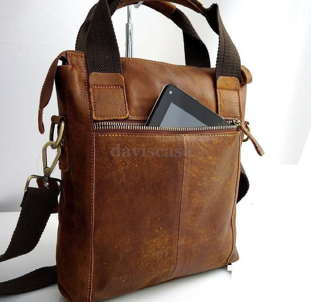 Mens vintage tan leather messenger handbag by DAVISCASE, showcasing soft genuine leather and classic design for students.