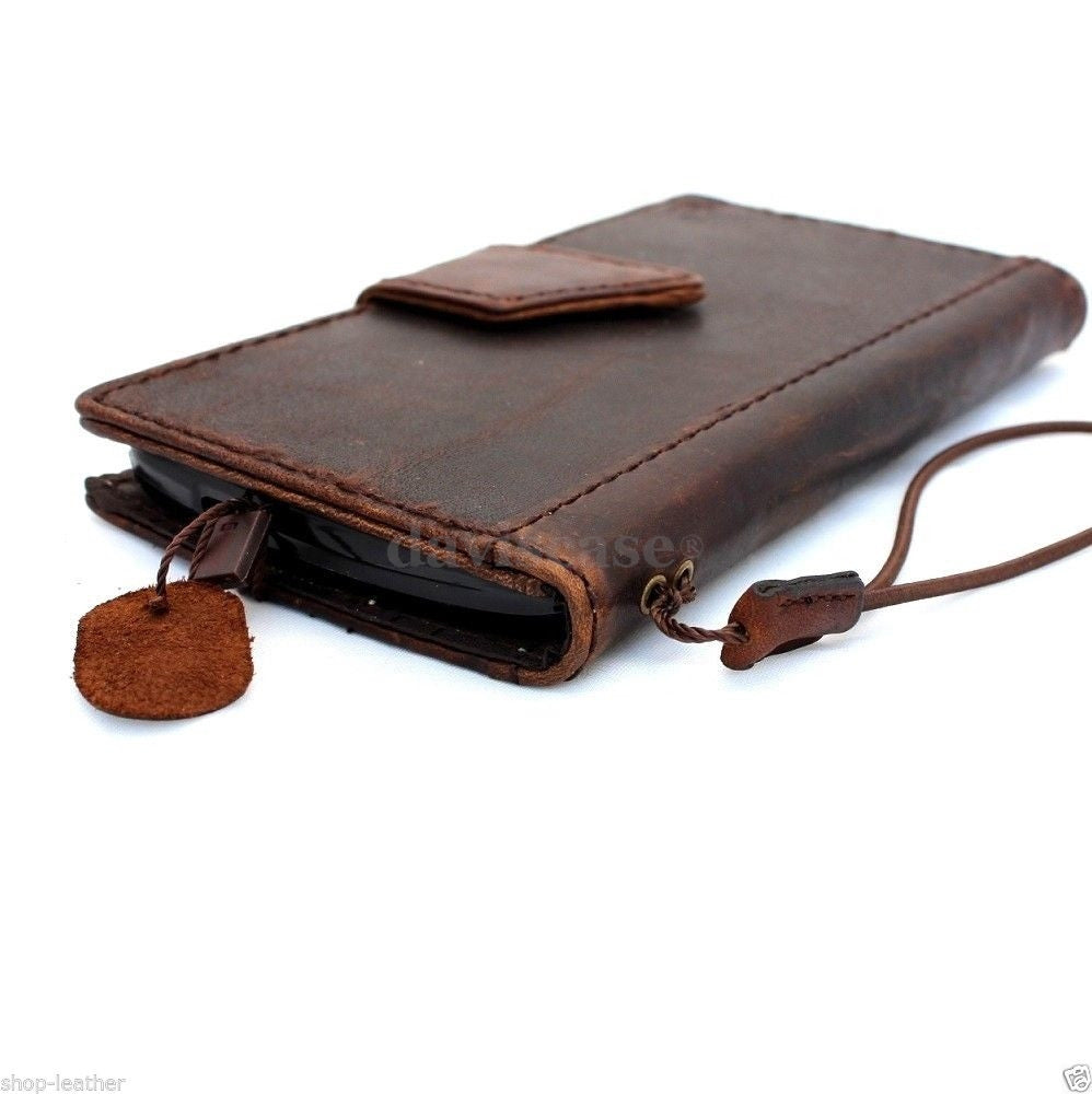 Handmade vintage brown genuine Italian leather hard case for LG G3 phone, with book wallet style and magnetic closure.