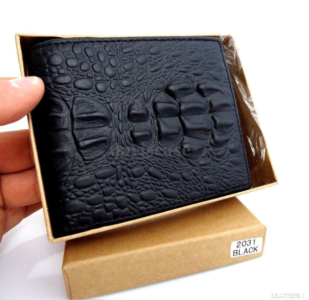 Men's genuine vintage cow leather wallet with coin pocket in black crocodile pattern by DAVISCASE.