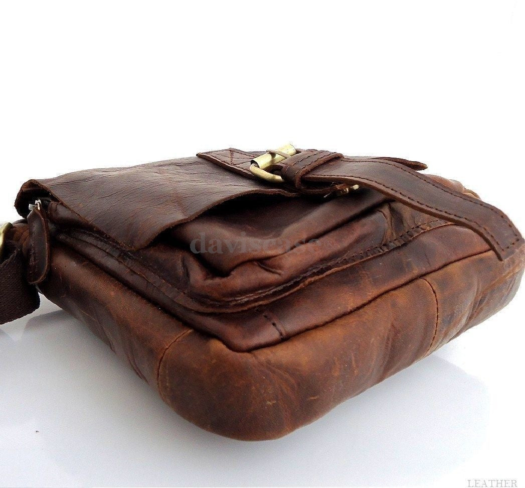 Genuine full leather vintage men's shoulder bag by DAVISCASE, crossbody messenger style with classic design and durable craftsmanship.