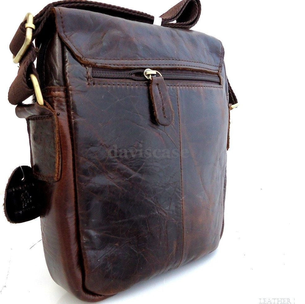 Vintage men's genuine leather shoulder bag with crossbody strap, suitable for iPad 2/3/4, crafted from cowhide in retro 60s-70s style.