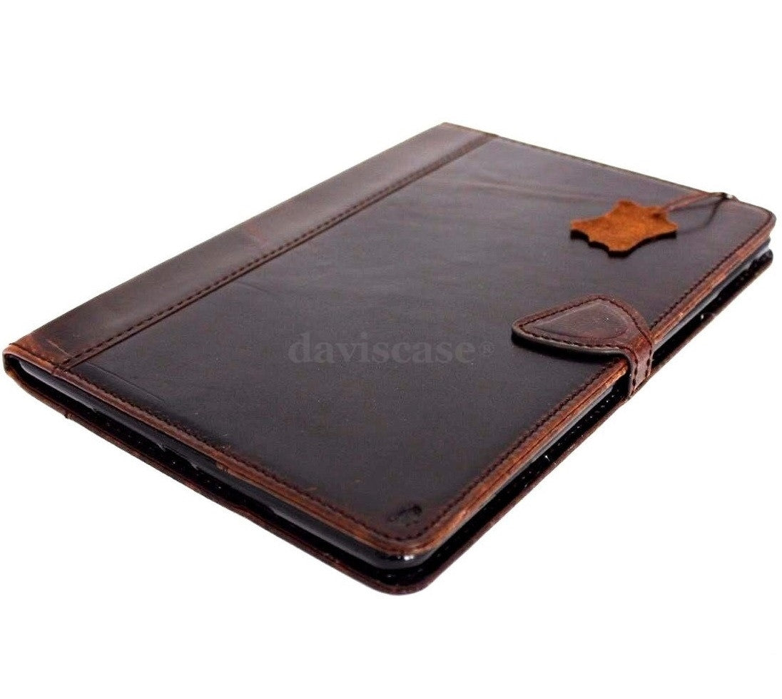 Genuine leather iPad case for 10.2, 10.5, 10.9, 11 Pro, and Air models with magnetic closure, in black color.