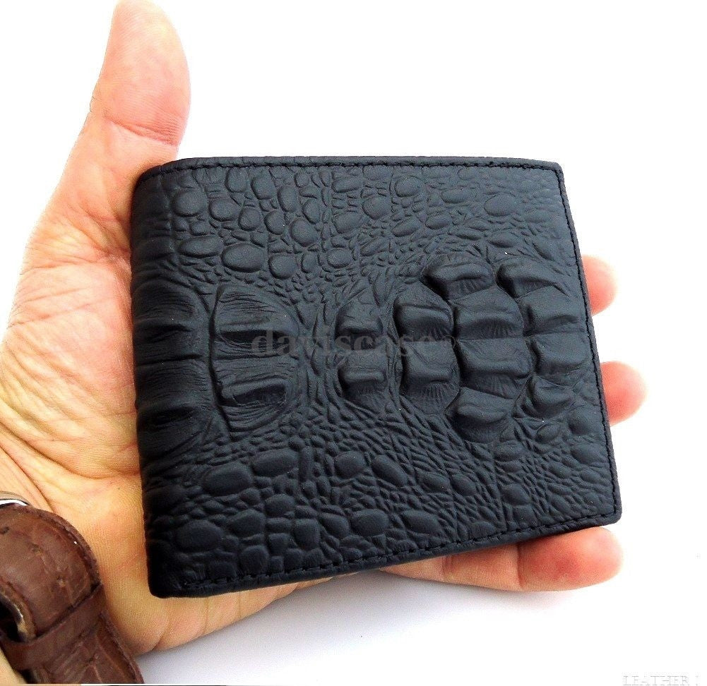 Men's black genuine vintage cow leather wallet with coin pocket, crocodile texture, designed by DAVISCASE.