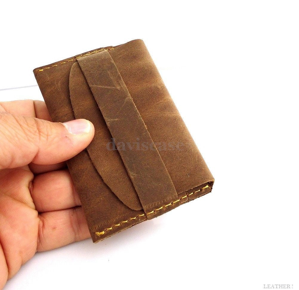 Genuine leather men's mini wallet by DAVISCASE with slim design, ID window, credit card slots, and cash pocket.