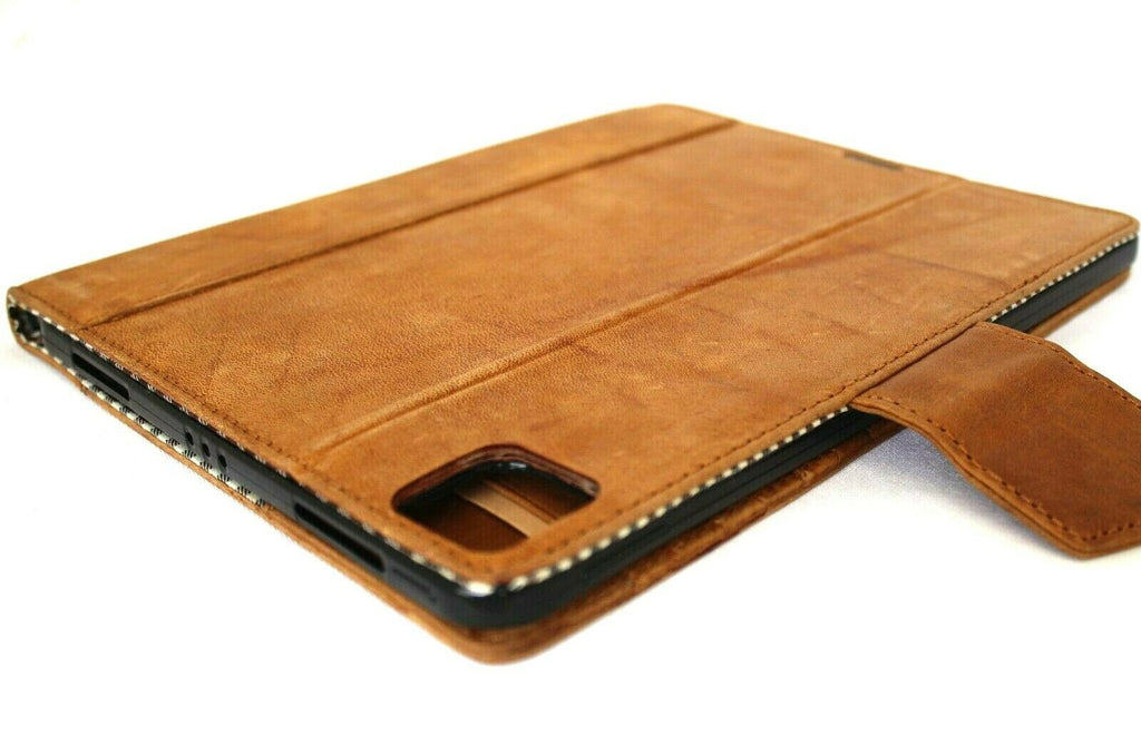 Genuine vintage tan leather iPad Pro 11 (2020) case by DAVISCASE with flip cover, credit card slots, and slim hard shell design.