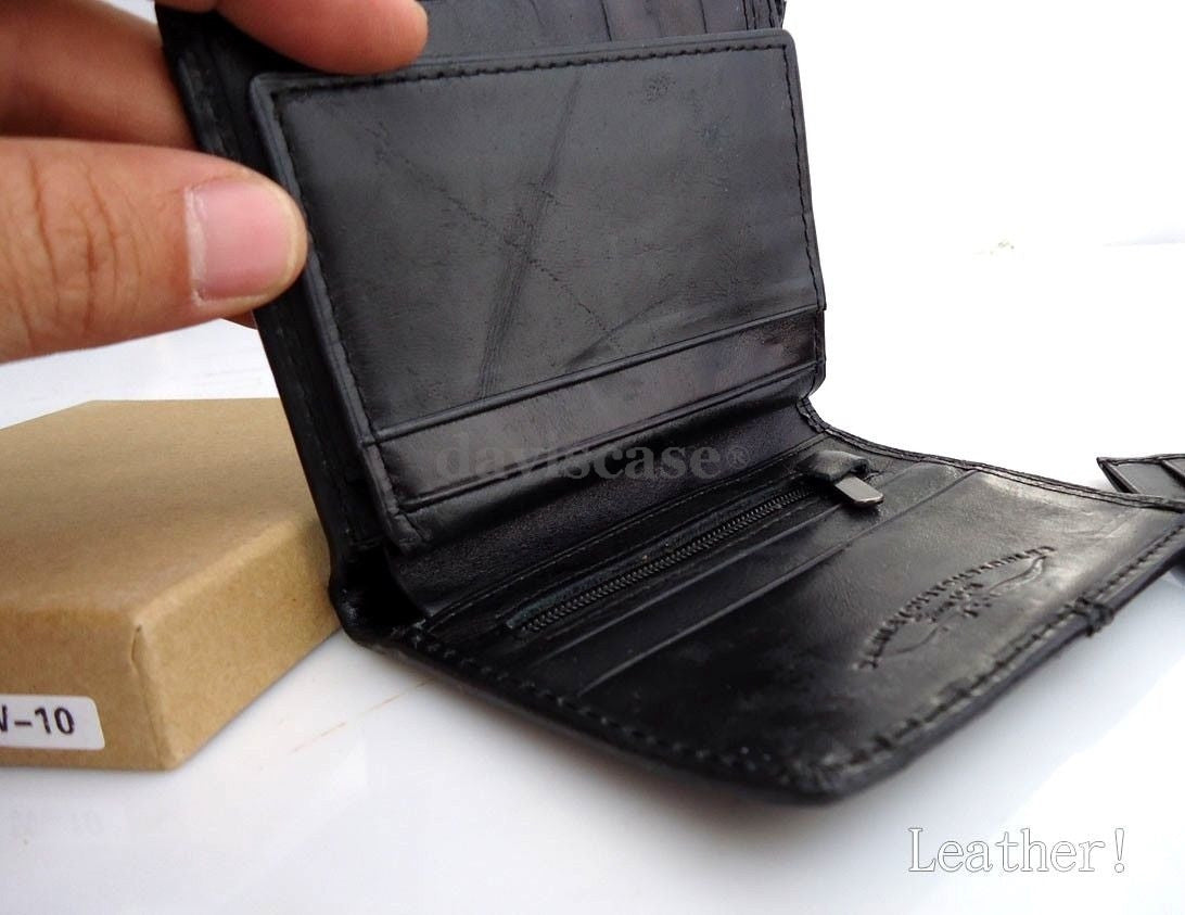 Men's black genuine leather slim bi-fold wallet with ID pocket and purse pouch, designed by DAVISCASE.