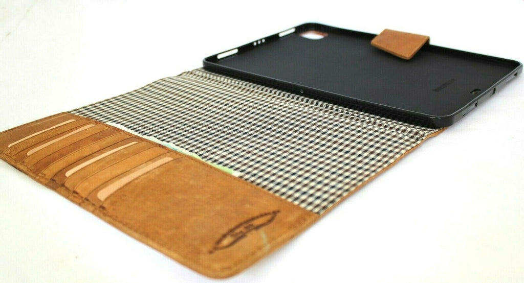 Vintage genuine leather iPad Pro 11 (2020) case by DAVISCASE with flip cover, credit card slots, slim tan design, handmade.