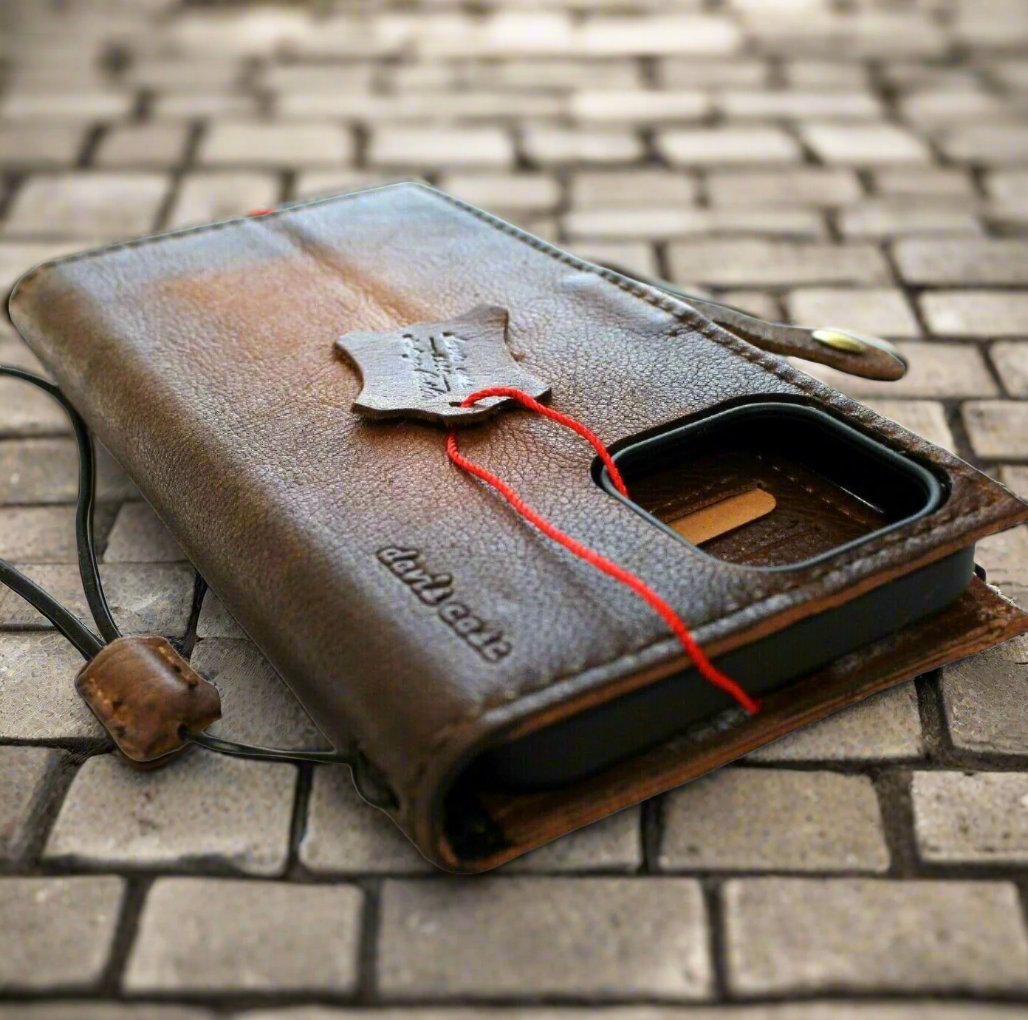 Handmade genuine leather phone case for Galaxy S21 Ultra and Note 20, featuring wallet and zipper design by DAVISCASE.