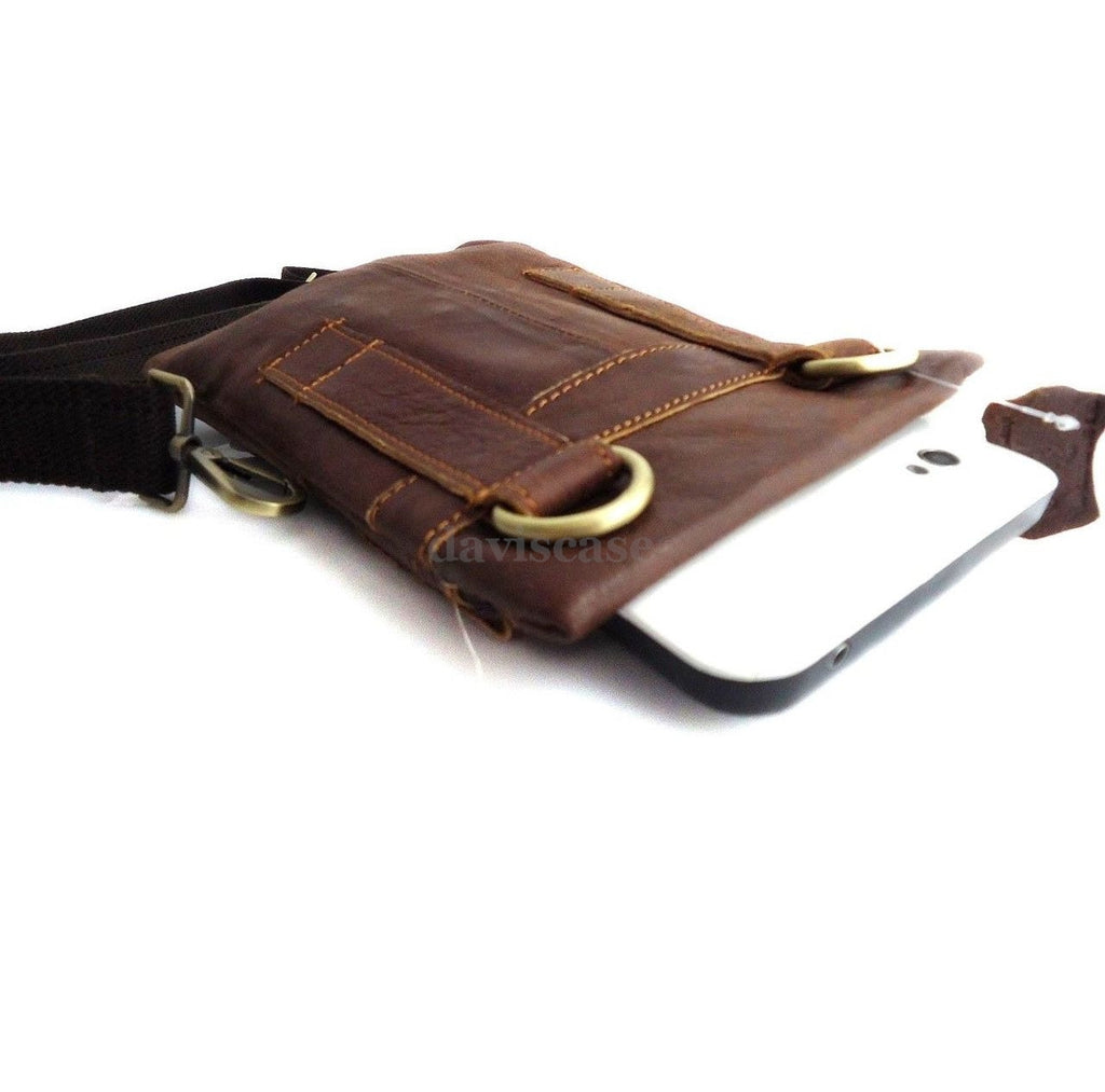 Men's brown genuine leather crossbody bag by DAVISCASE, vintage style with a slim, soft, classic design for everyday use.