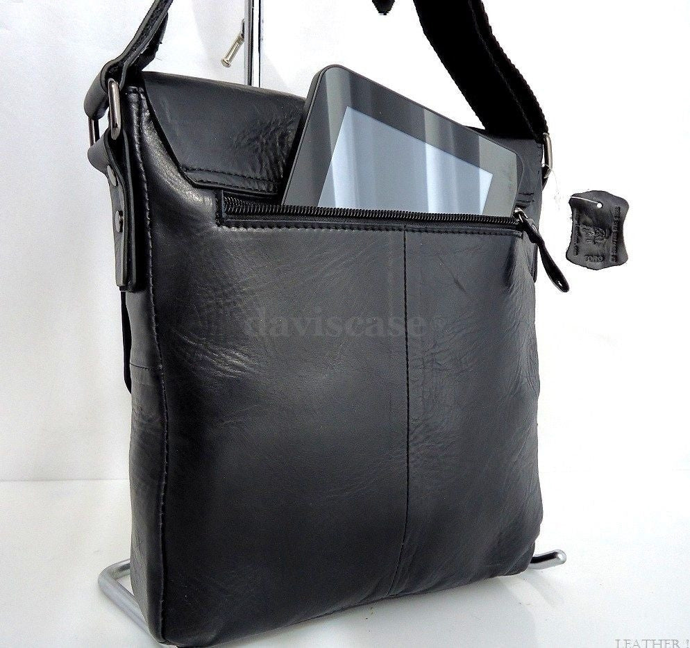 Black men's messenger bag made of PU leather with a business design, suitable for laptops and everyday use.