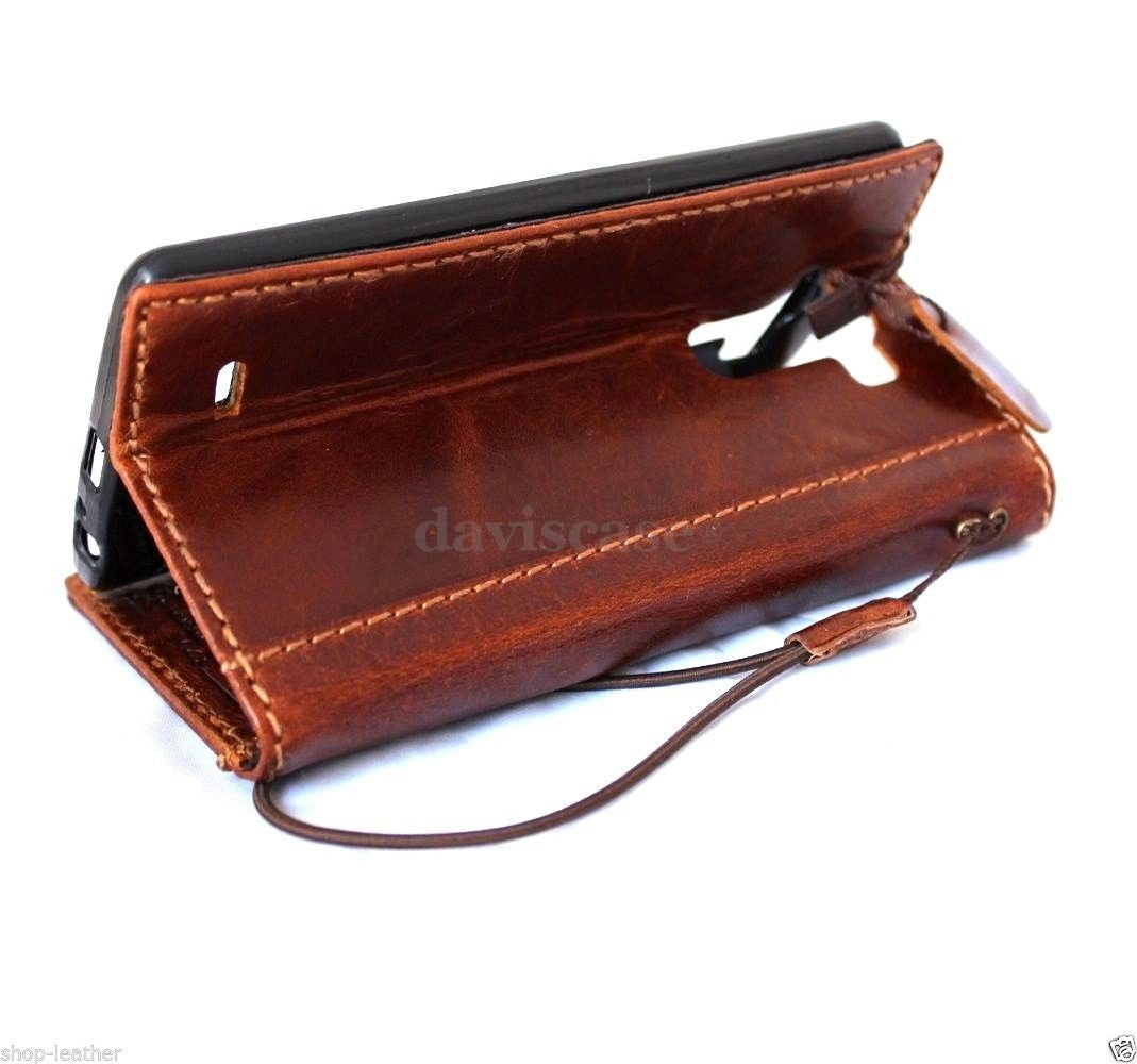 Light brown genuine Italian vintage leather hard case for LG G3 phone, handmade slim wallet cover with a luxurious look.