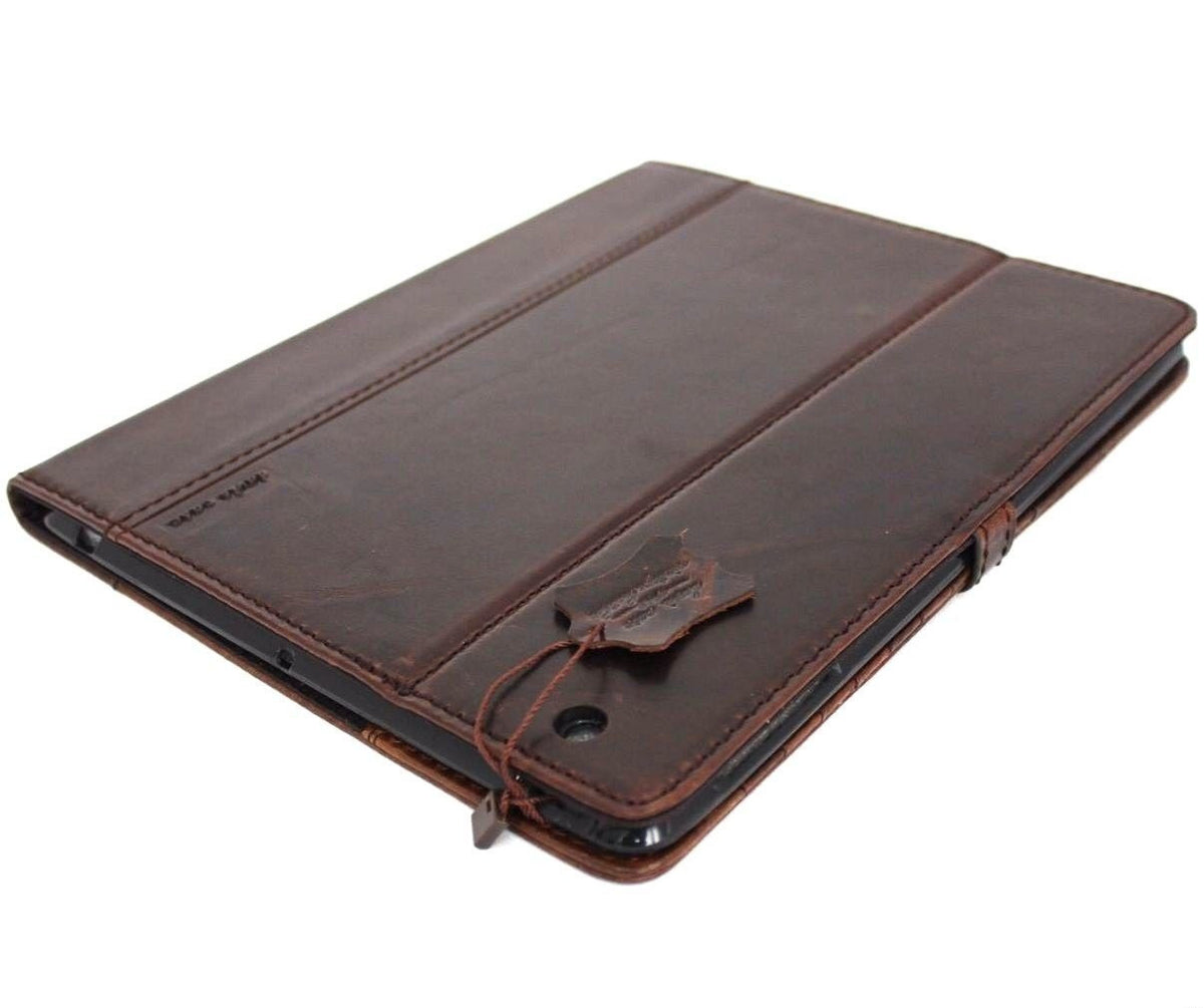 Genuine leather iPad case for 10.2, 10.5, 10.9, 11 Pro, Air 9.7, 10th, 9th, 8th, 7th, 6th models with magnetic closure.