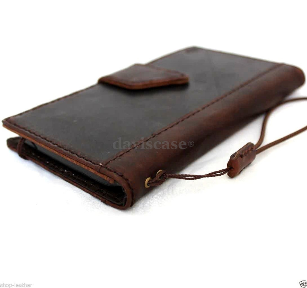 Handmade genuine Italian leather iPhone 6s Plus case with wallet, credit card slots, flip design, and magnetic closure by DAVISCASE.