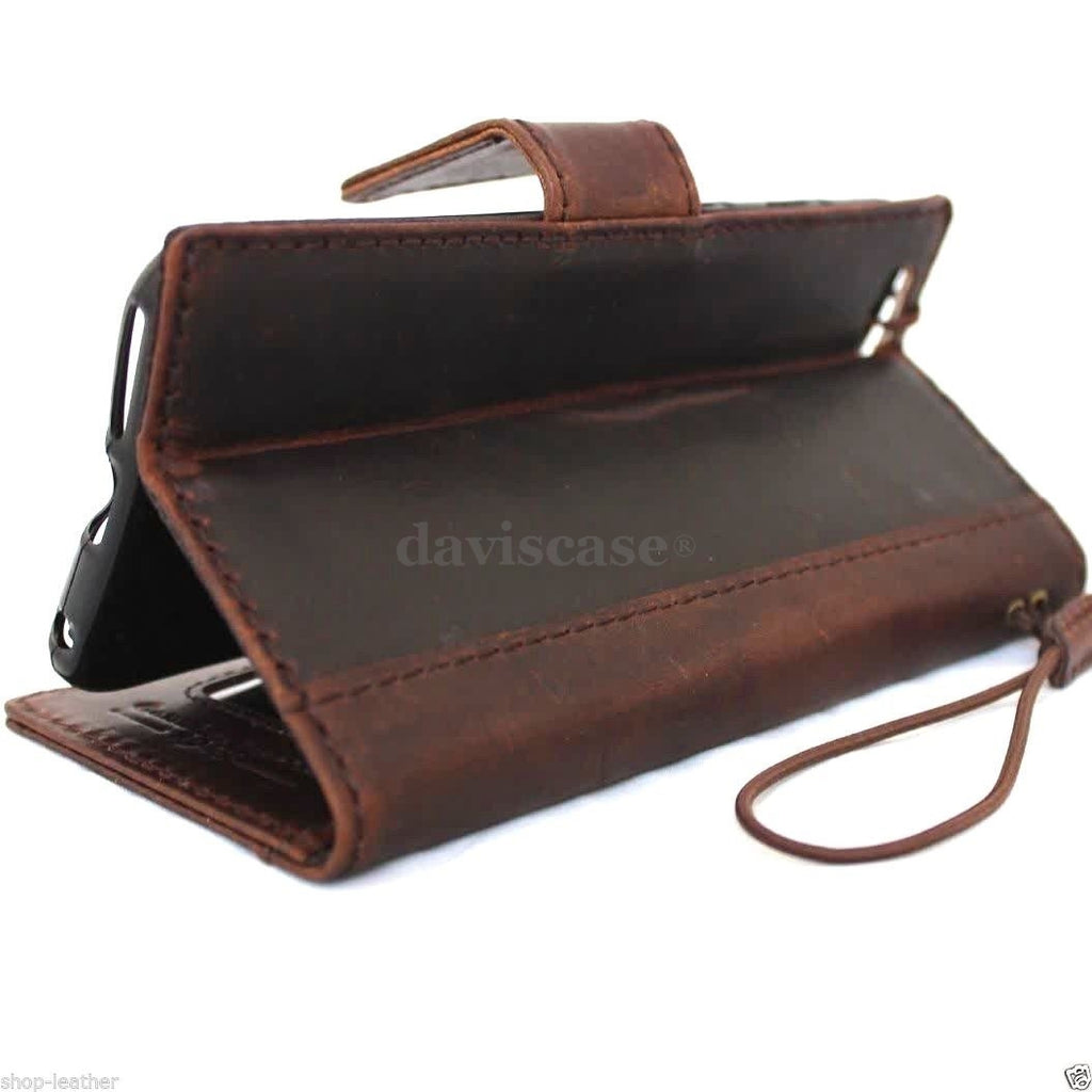 Handmade genuine Italy leather iPhone 6s Plus case with wallet slots, credit card holder, flip design, in elegant brown color.