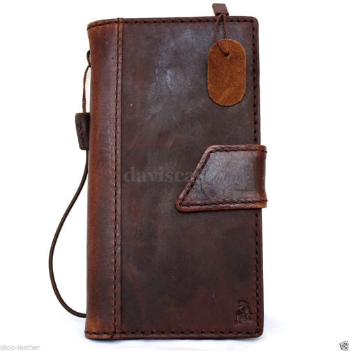 Handmade genuine Italy leather iPhone 6s Plus case with wallet features, credit card slots, flip design, and magnetic closure by DAVISCASE.