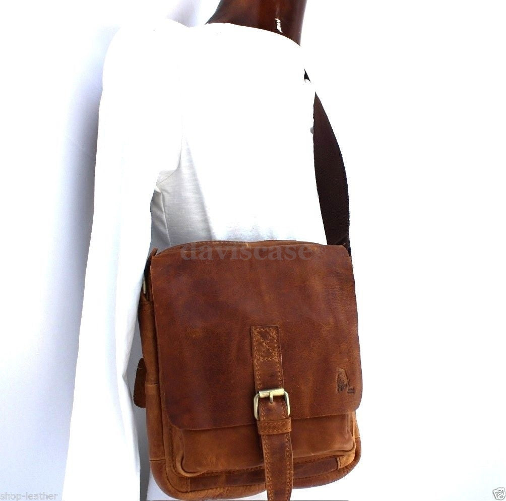 Men's vintage leather shoulder satchel bag by DAVISCASE featuring handcrafted genuine leather, crossbody design, and versatile hobo style.
