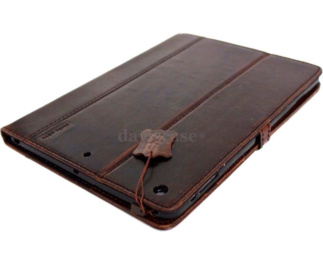 Brown genuine leather iPad Pro 12.9 case by DAVISCASE with card slots, magnetic closure, stand feature, slim design, vintage style.