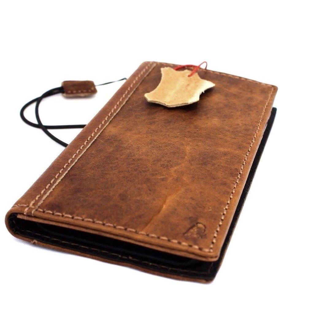 Handmade genuine leather iPhone XS Max case cover wallet by DAVISCASE with soft interior and retro slim design in luxurious brown leather.