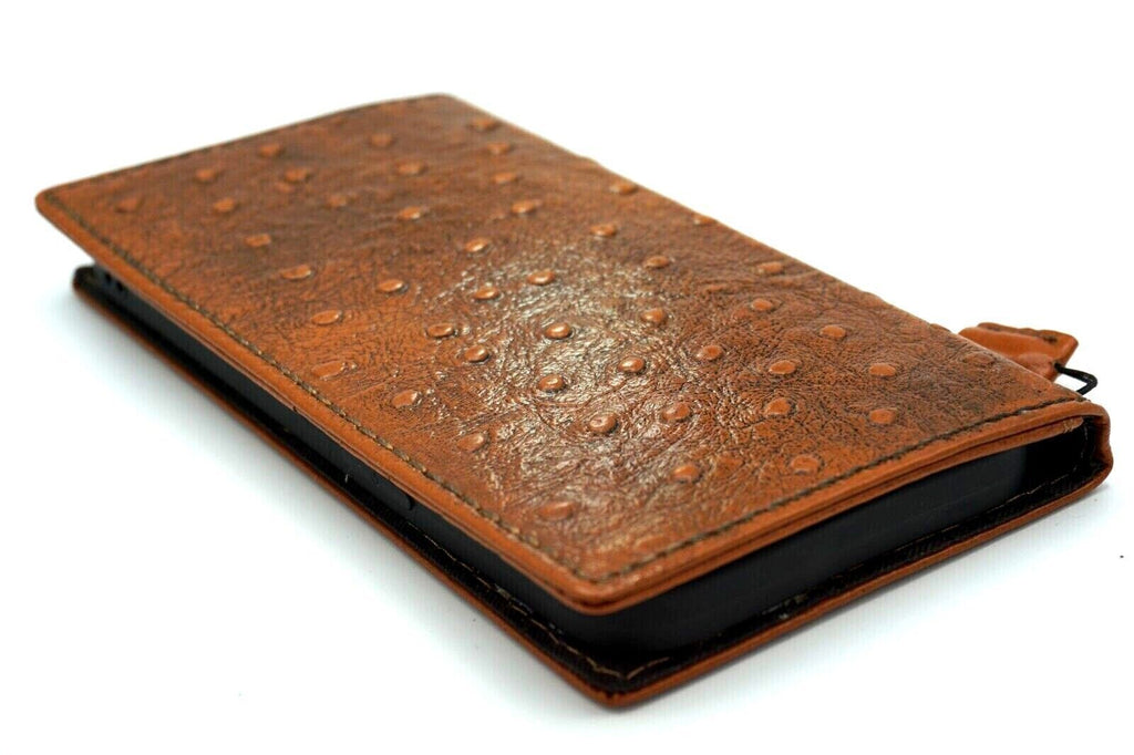 Genuine leather Google Pixel 7 Pro case by DAVISCASE with book wallet design, retro style, ostrich texture, and wireless charging compatibility