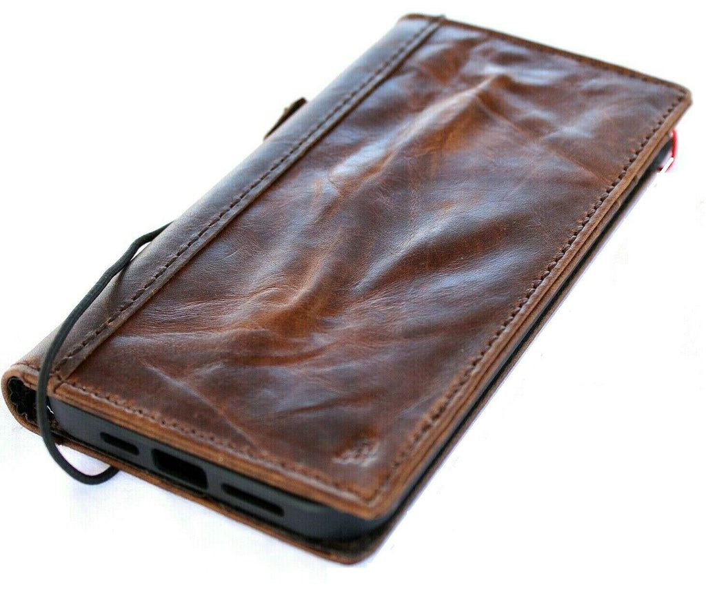 Handmade DAVISCASE leather phone case for iPhone and Galaxy models, vintage-style full-grain leather wallet cover with credit card slots.