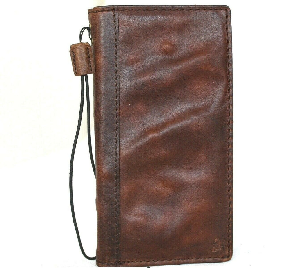 Handmade leather phone case by DAVISCASE for iPhone 11-15 Pro Max and Galaxy S22, vintage-style full grain leather with wallet features.