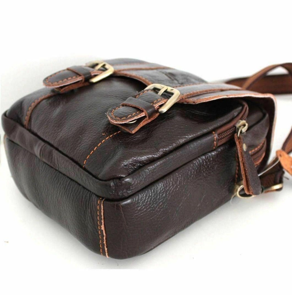 Men's vintage Daviscase brown full grain leather waist pouch with crossbody strap, luxury design, and Canva belt detail.
