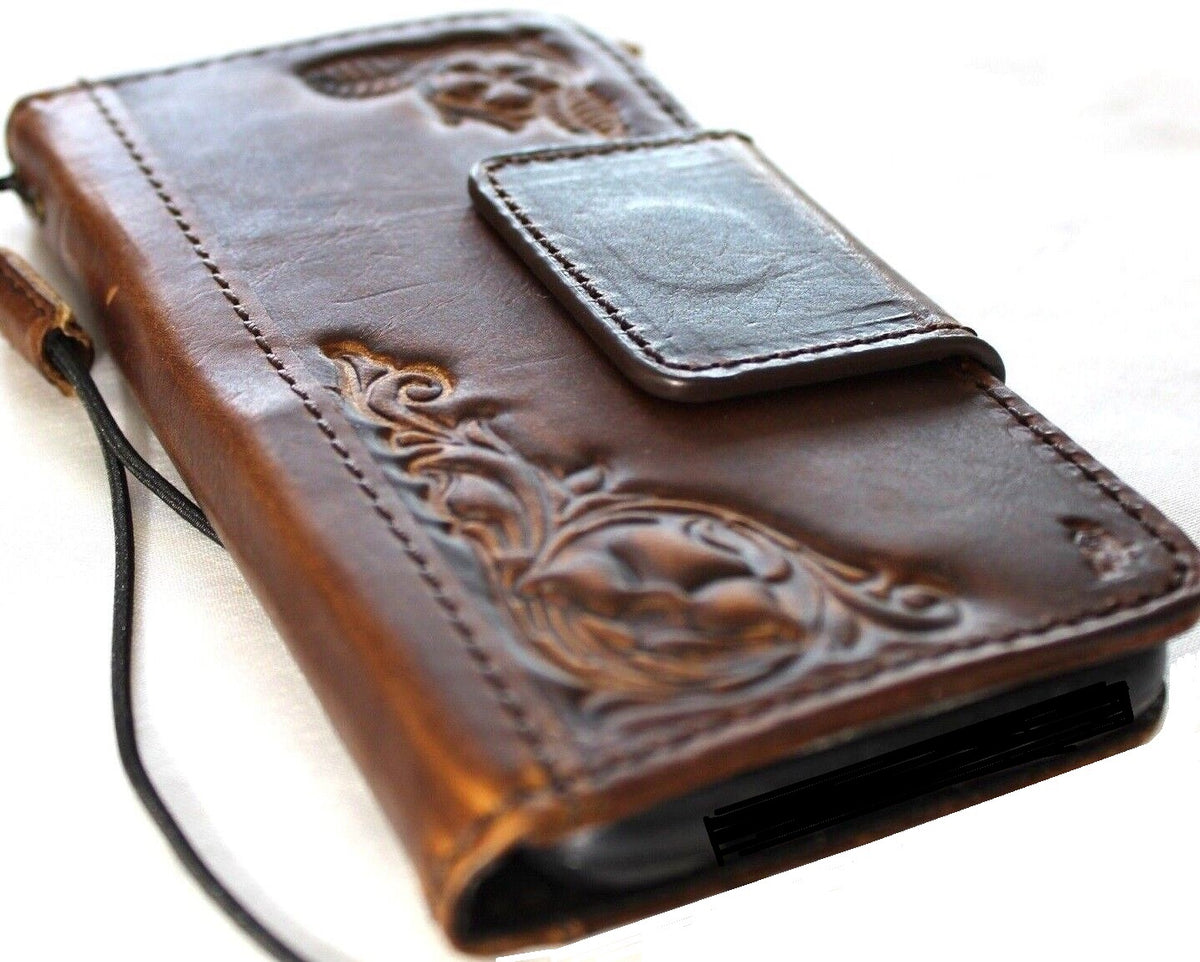 Handmade DAVISCASE genuine leather wallet phone case for iPhone 11-15 Pro Max with ID window and credit card slots, vintage style.