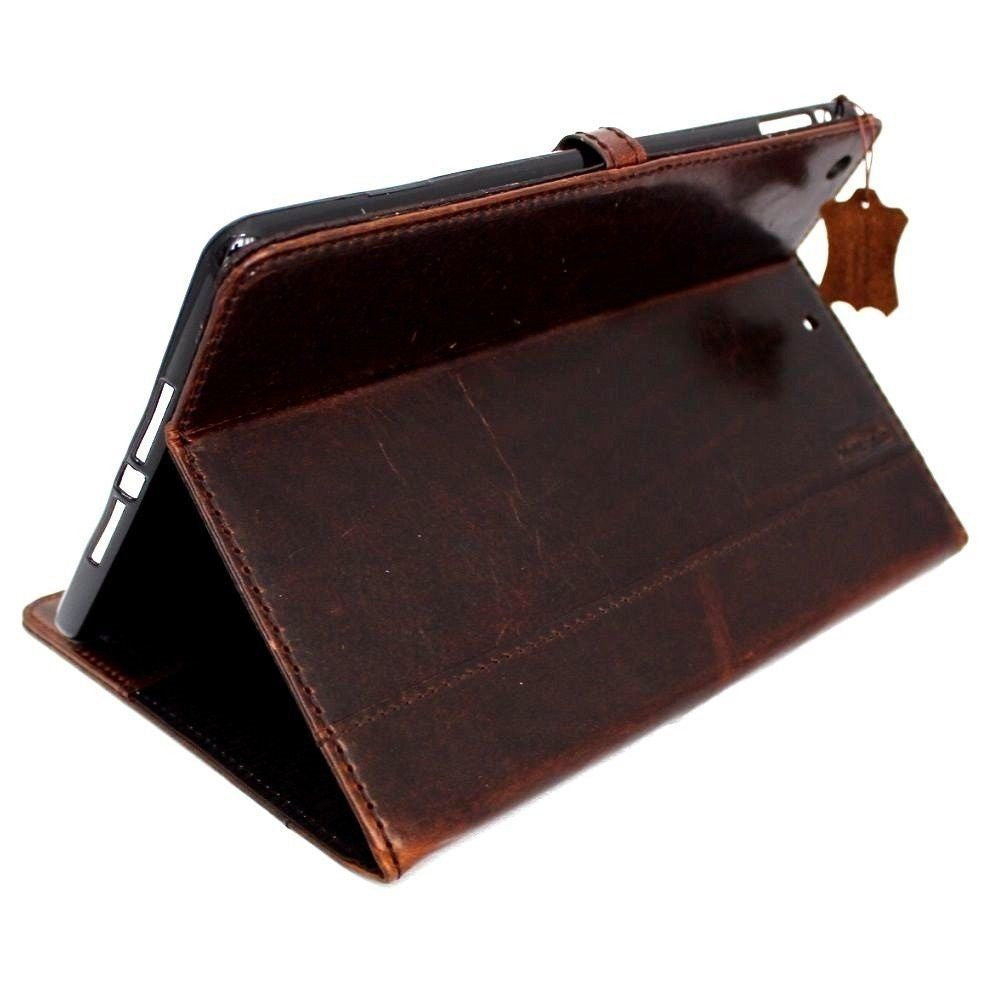 Brown vintage leather iPad case for Apple iPad Air 4 and 5 from DAVISCASE, with stand, card slots, and wallet features.