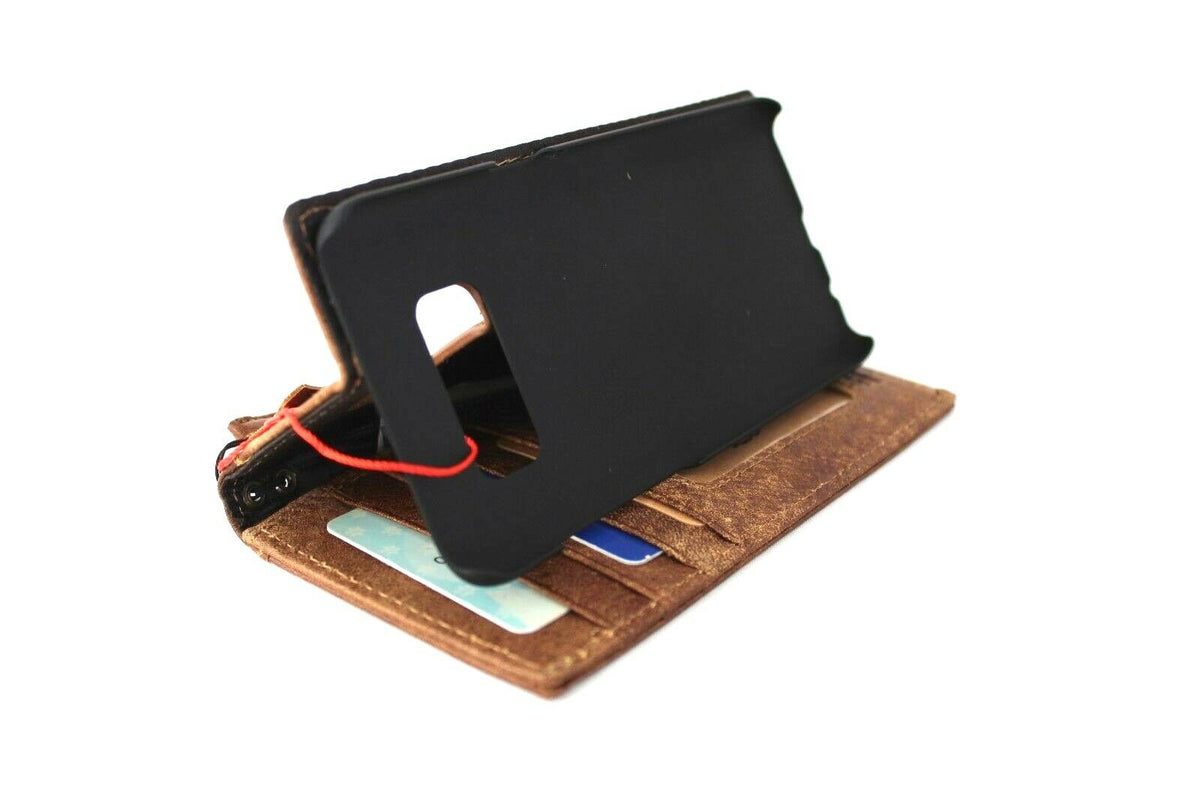 Genuine Italian leather Samsung Galaxy S8 wallet case with card slots, handmade slim cover in classic brown leather.