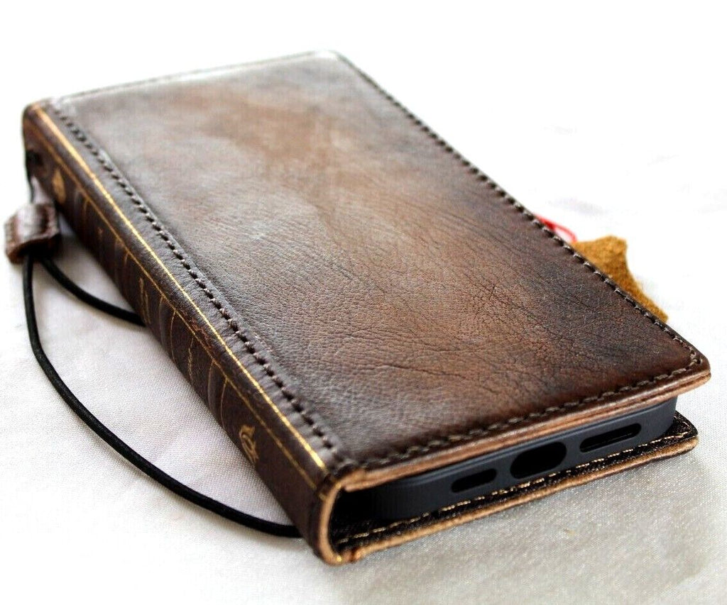 Genuine leather case for Google Pixel 7 Pro by DAVISCASE, with wallet-style design, rustic finish, and built-in stand.
