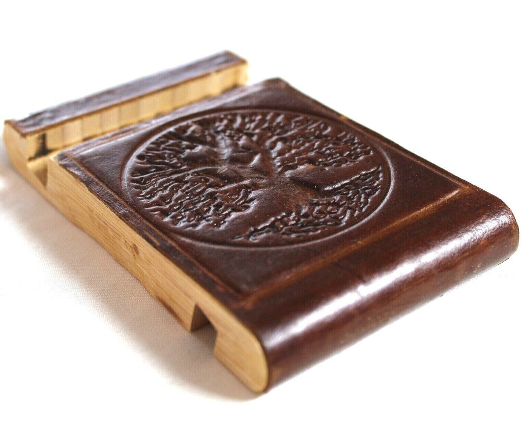 Handmade genuine leather desk stand for iPhone 11-14 Pro Max, crafted by DAVISCASE, featuring vintage style and rustic wood accents.
