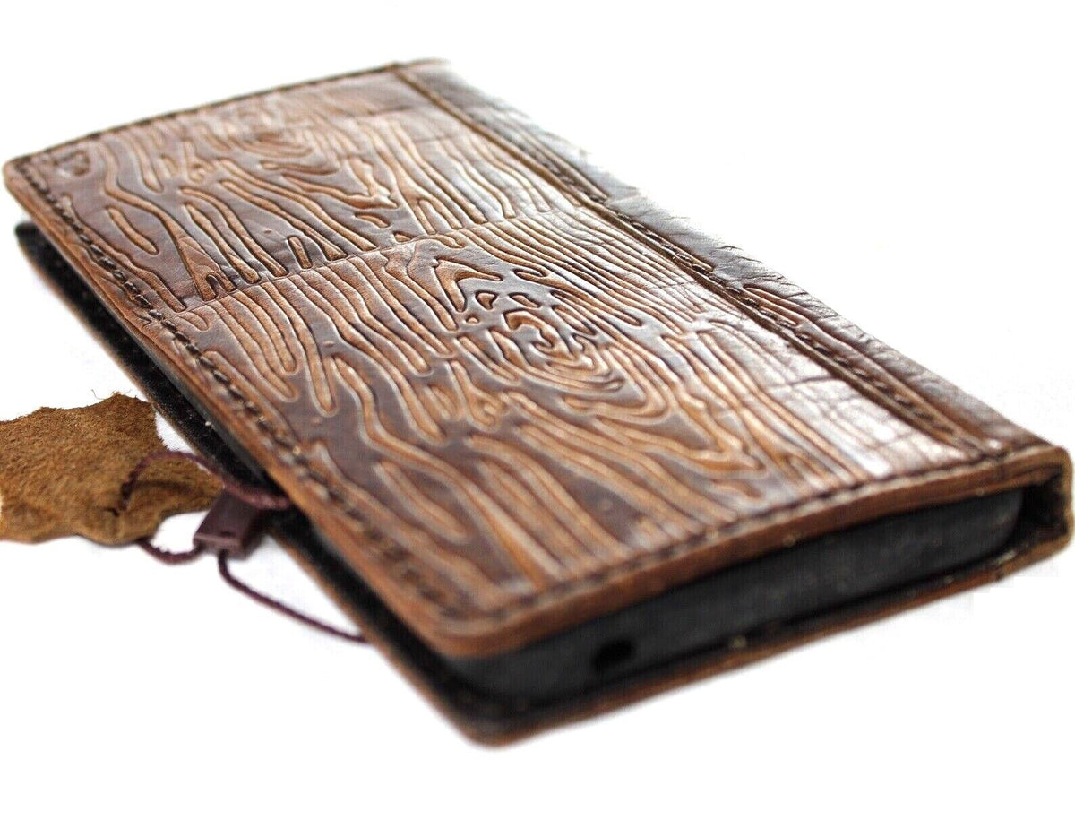 Genuine leather case for Google Pixel 7 Pro by DAVISCASE, featuring a book wallet design, rustic leather, and stand functionality.