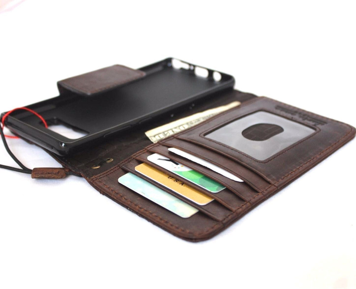 Brown vintage leather Samsung Galaxy Note 8 case with card slots, magnet closure, slim design, handmade by DAVISCASE