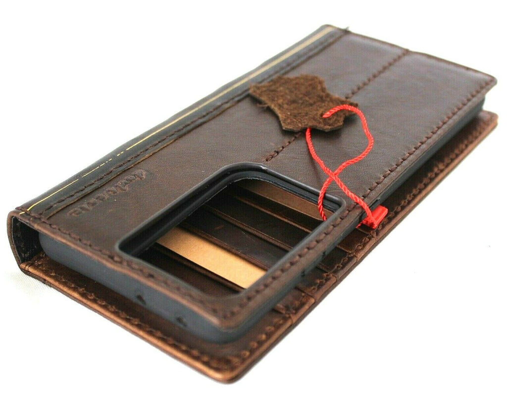 Handmade genuine leather phone case by DAVISCASE for Galaxy S22, S21, Note, Z Fold, with vintage lion style wallet design.