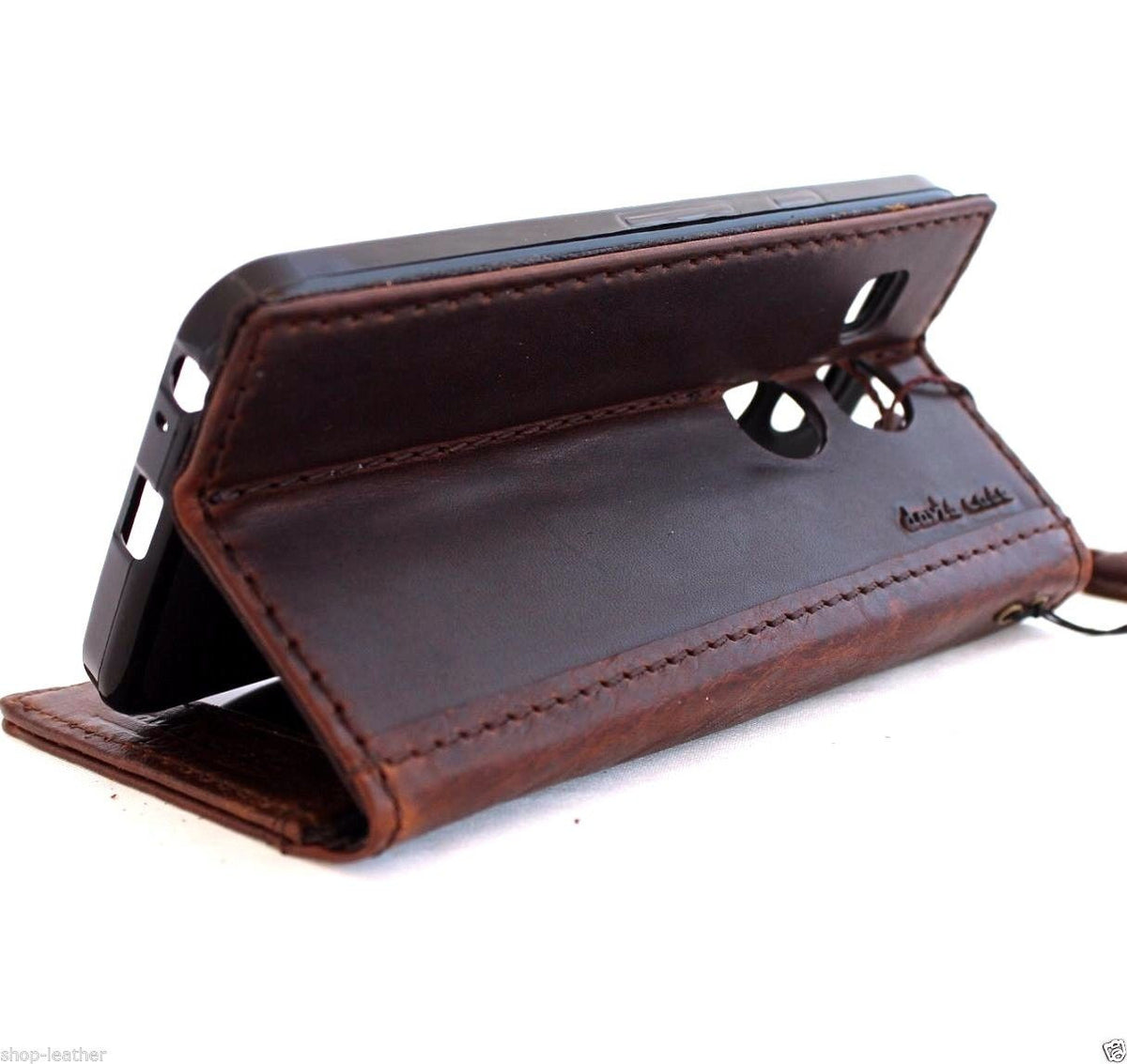 Genuine Italian leather hard case for LG Nexus 5X, handcrafted luxury wallet style phone cover by DAVISCASE.