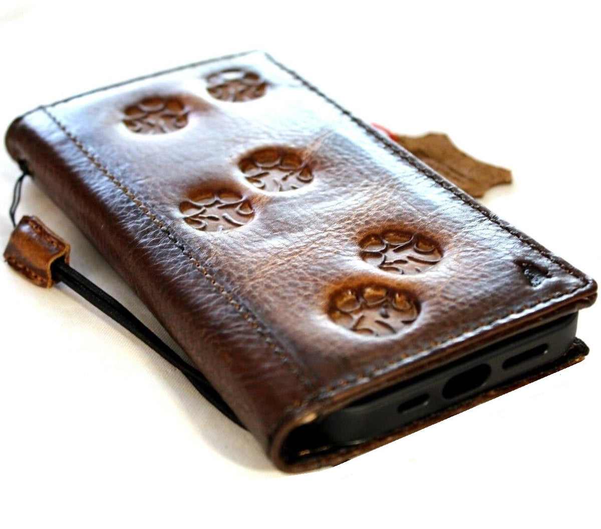 Handmade leather phone case for Galaxy S21, S20, Note 10, A71, A51 with vintage paw elephant design and wallet features by DAVISCASE.